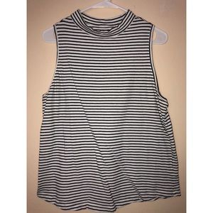 Universal Thread white black stripe Top XL